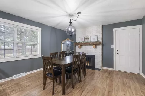 2230 W Cynthia St, Springfield, MO 65810 photo 10