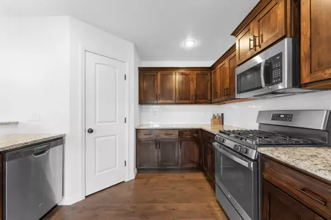 821 E Baracuda Dr, Nixa, MO 65714 photo 11