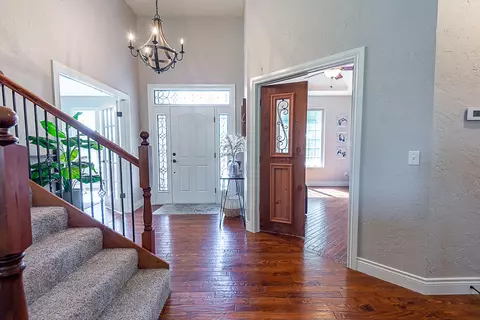 705 W Laverne Dr, Nixa, MO 65714 photo 7