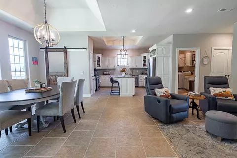 705 W Laverne Dr, Nixa, MO 65714 photo 24