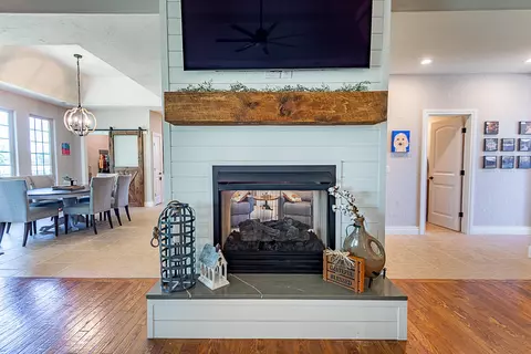 705 W Laverne Dr, Nixa, MO 65714 photo 22