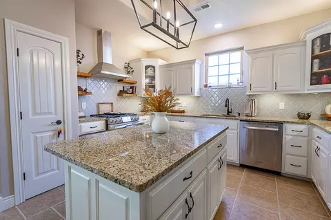 705 W Laverne Dr, Nixa, MO 65714 photo 35