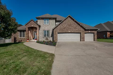 705 W Laverne Dr, Nixa, MO 65714 photo 1