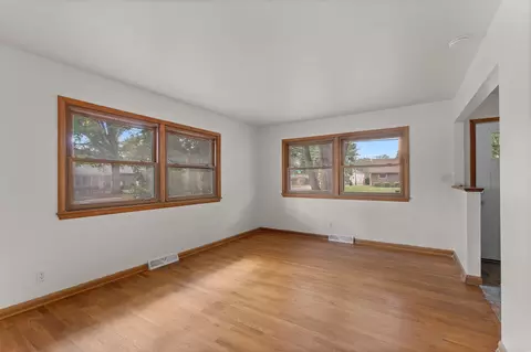 2168 S Oak Grove Ave, Springfield, MO 65804 photo 3