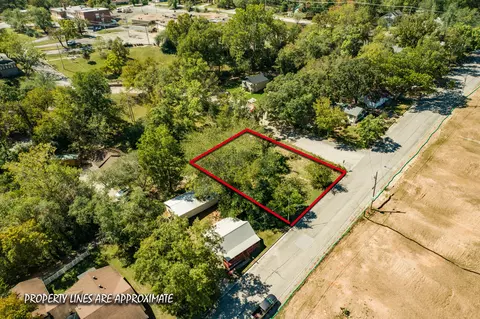 424 W Maddux St, Branson, MO 65616 photo 1