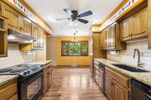 1526 S Devon Rd, Springfield, MO 65809 photo 14