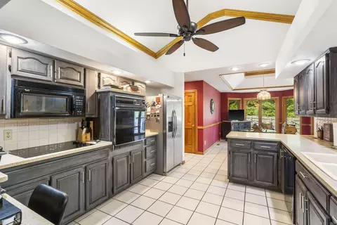 1963 S Brittany Pl, Springfield, MO 65809 photo 18