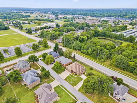 1963 S Brittany Pl, Springfield, MO 65809 photo 60