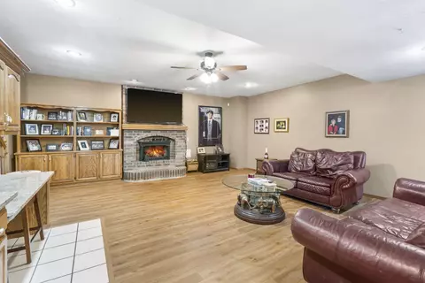1963 S Brittany Pl, Springfield, MO 65809 photo 38