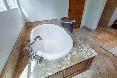 Bath - 1000 E Greenbridge Rd, Ozark, MO 65721 photo 6 of 13
