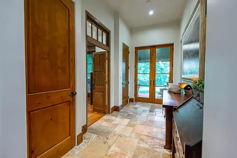 Entry Way - 1000 E Greenbridge Rd, Ozark, MO 65721 photo 6 of 19