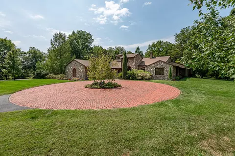 Exterior - 1000 E Greenbridge Rd, Ozark, MO 65721 photo 3 of 24