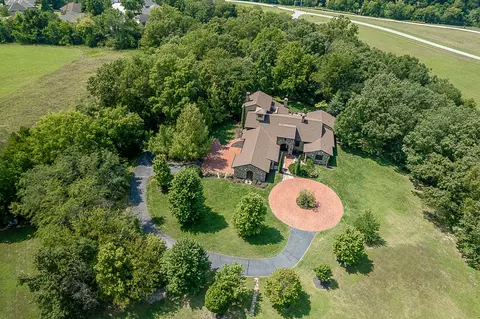 View/Area - 1000 E Greenbridge Rd, Ozark, MO 65721 photo 8 of 14