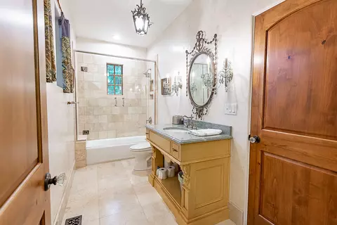 Bath - 1000 E Greenbridge Rd, Ozark, MO 65721 photo 9 of 13