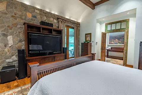 Bedroom - 1000 E Greenbridge Rd, Ozark, MO 65721 photo 4 of 7