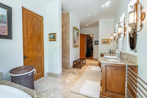 Bath - 1000 E Greenbridge Rd, Ozark, MO 65721 photo 7 of 13