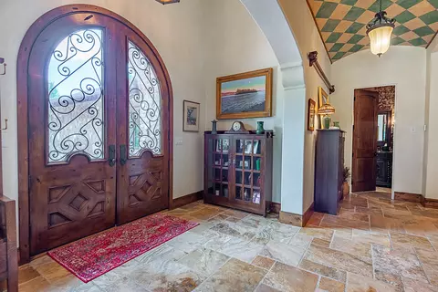 Entry Way - 1000 E Greenbridge Rd, Ozark, MO 65721 photo 2 of 19