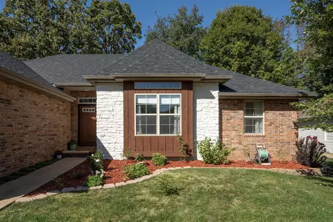 5151 E Cherry Pl, Springfield, MO 65809 photo 2