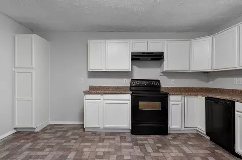 2751 W Lincoln St, Springfield, MO 65802 photo 14