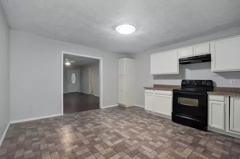 2751 W Lincoln St, Springfield, MO 65802 photo 12