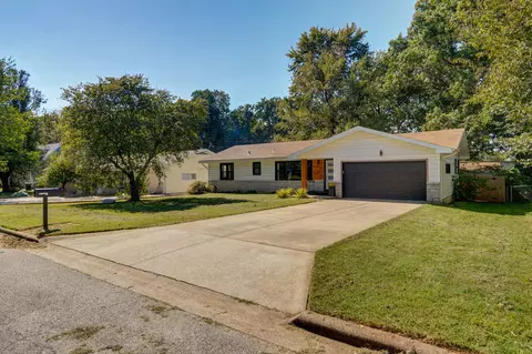 1827 S Thelma Ave, Springfield, MO 65807 photo 2