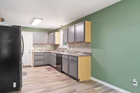 2744 S York Ave, Springfield, MO 65807 photo 11