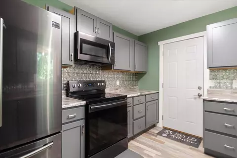 2744 S York Ave, Springfield, MO 65807 photo 13