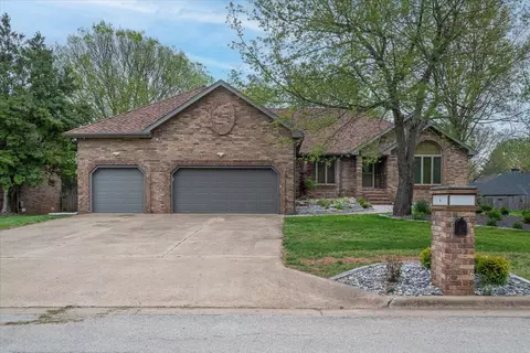1941 E Lakewood Pl, Springfield, MO 65804 photo 2