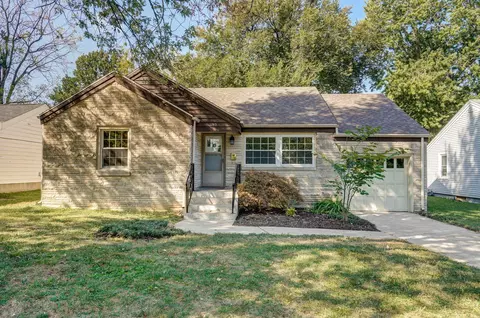 1745 S Fairway Ave, Springfield, MO 65804