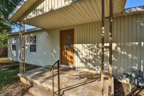2641 N Oakland Ave, Springfield, MO 65803 photo 5