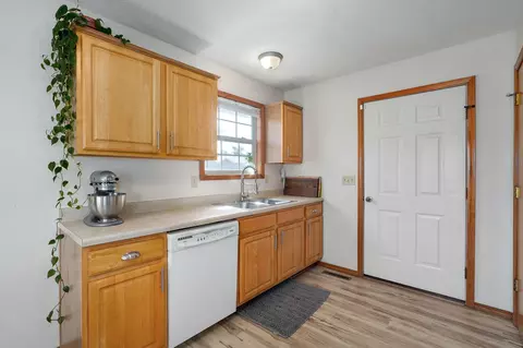 3340 S Barrington Ave, Springfield, MO 65807 photo 12