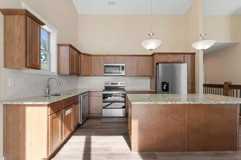 Kitchen - 145 Snapper St, Branson, MO 65616 photo 2 of 4