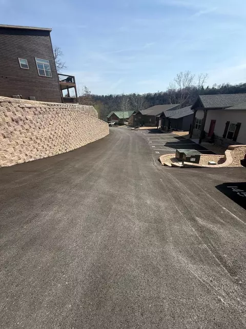 Exterior - 145 Snapper St, Branson, MO 65616 photo 2 of 5