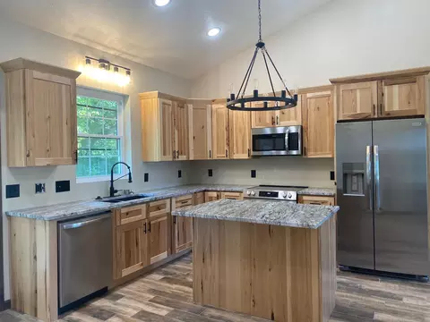 801 Robin Rd, Mountain Grove, MO 65711 photo 4