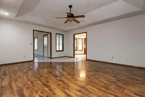 4738 W La Siesta St, Springfield, MO 65802 photo 11