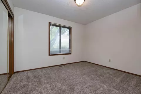 4738 W La Siesta St, Springfield, MO 65802 photo 18