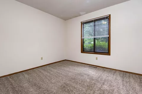 4738 W La Siesta St, Springfield, MO 65802 photo 16