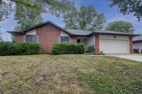 4738 W La Siesta St, Springfield, MO 65802 photo 2