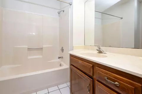 4738 W La Siesta St, Springfield, MO 65802 photo 17