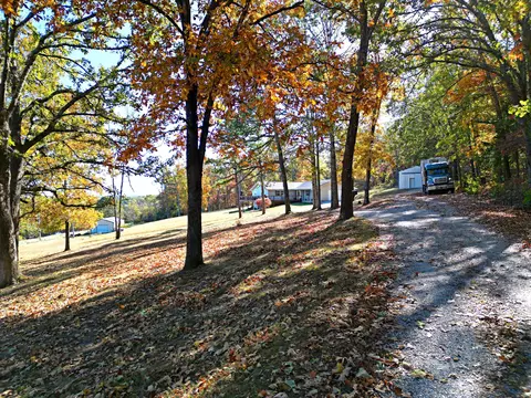 610 Mining Land Dr, Mansfield, MO 65704 photo 4