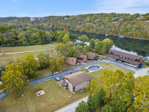 View/Area - 272 Valencia Rd #2, Branson, MO 65616 photo 4 of 12