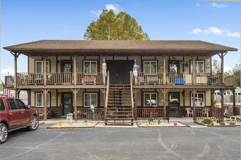Exterior - 272 Valencia Rd #2, Branson, MO 65616 photo 3 of 5