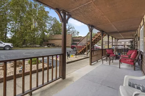 Exterior - 272 Valencia Rd #2, Branson, MO 65616 photo 2 of 5
