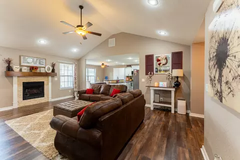 1961 S La Jolla St, Ozark, MO 65721 photo 8