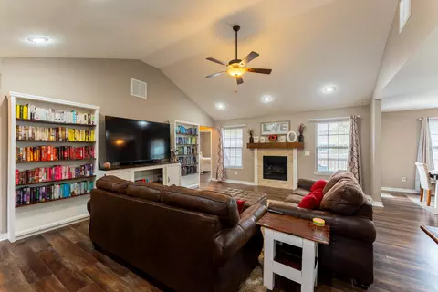 1961 S La Jolla St, Ozark, MO 65721 photo 7
