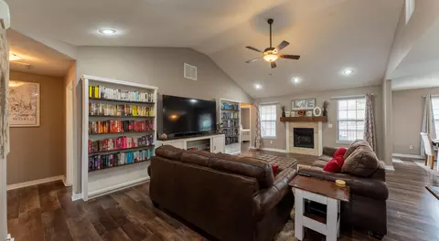 1961 S La Jolla St, Ozark, MO 65721 photo 6