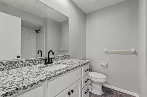2835 W Maplewood St, Springfield, MO 65807 photo 14