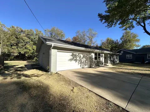3216 W Camelot Ct, Springfield, MO 65807 photo 27