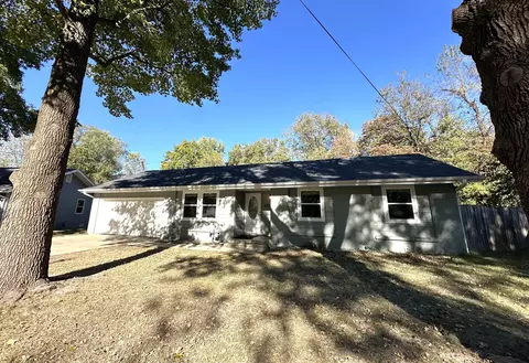 3216 W Camelot Ct, Springfield, MO 65807 photo 25