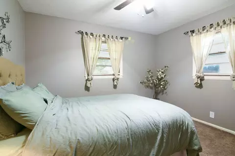 520 S Forest Ct, Springfield, MO 65806 photo 9